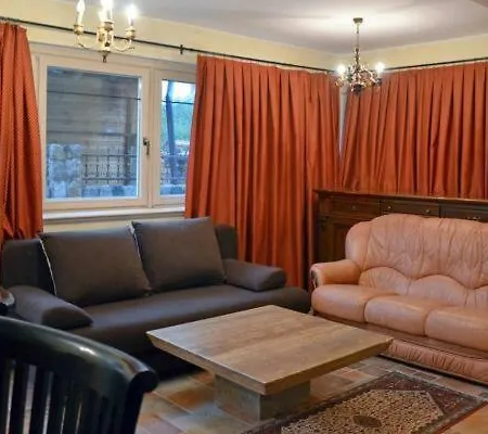Ajda Apartman *
